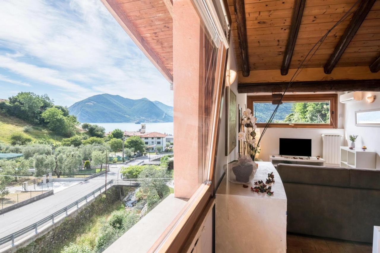 Mansarda Con Vista Lago Сульцано Экстерьер фото